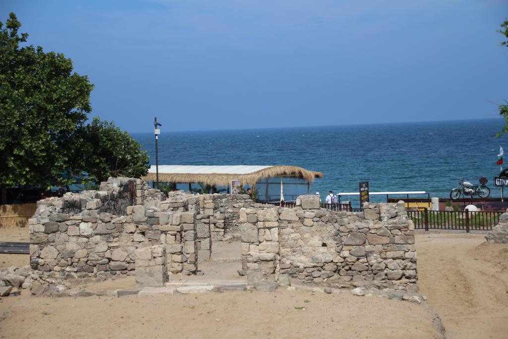 Family Hotel Verona سوزوبول المظهر الخارجي الصورة