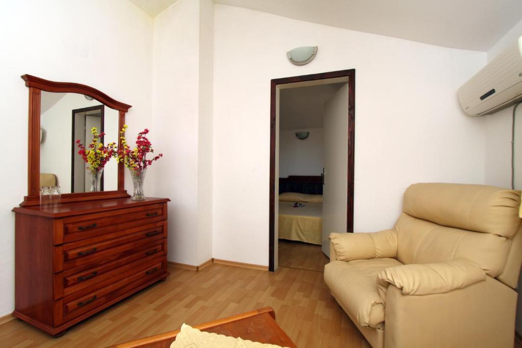 Family Hotel Verona سوزوبول الغرفة الصورة