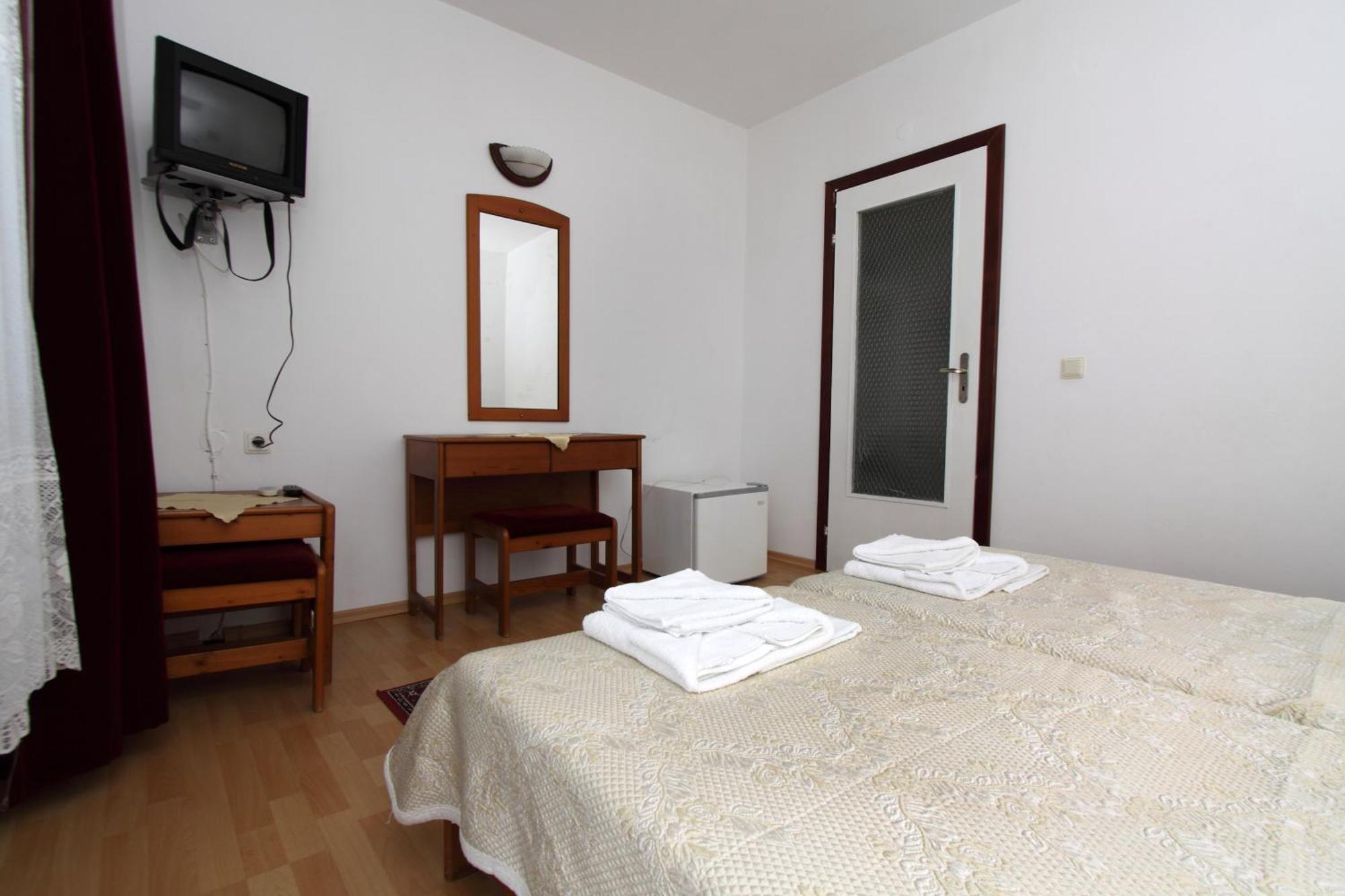 Family Hotel Verona سوزوبول المظهر الخارجي الصورة