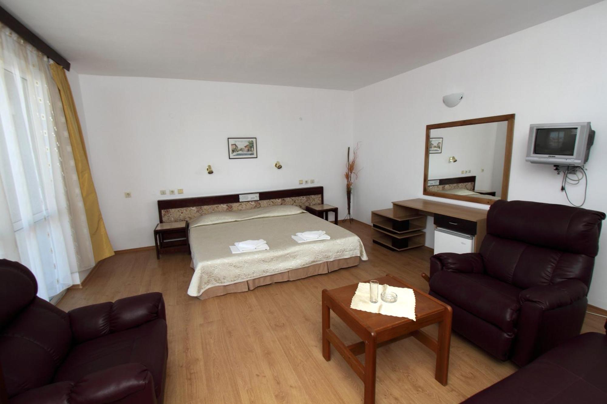 Family Hotel Verona سوزوبول المظهر الخارجي الصورة