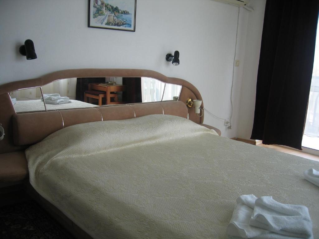 Family Hotel Verona سوزوبول المظهر الخارجي الصورة