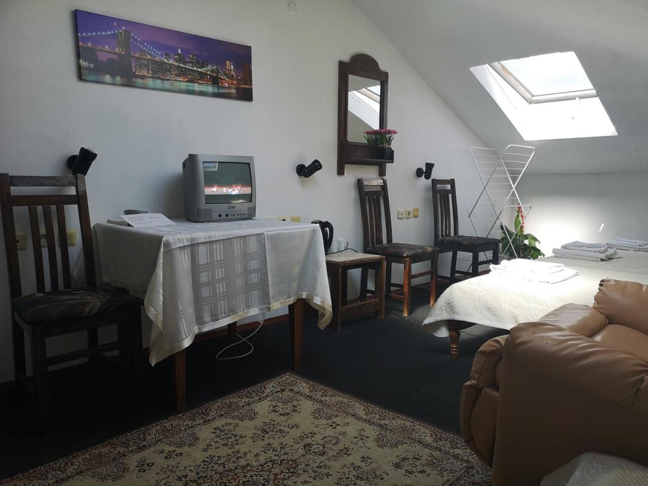 Family Hotel Verona سوزوبول المظهر الخارجي الصورة