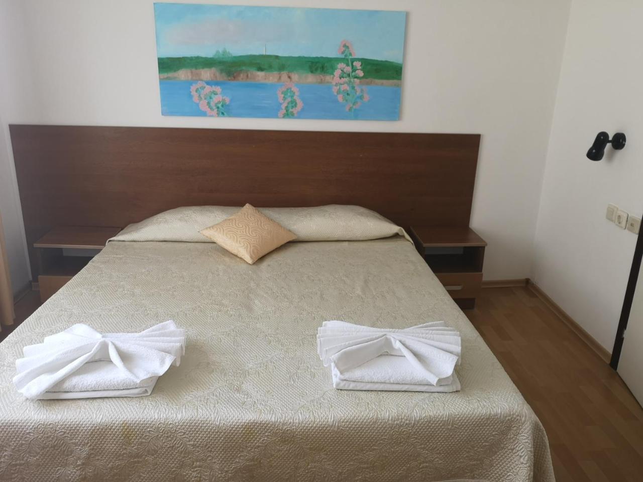Family Hotel Verona سوزوبول المظهر الخارجي الصورة