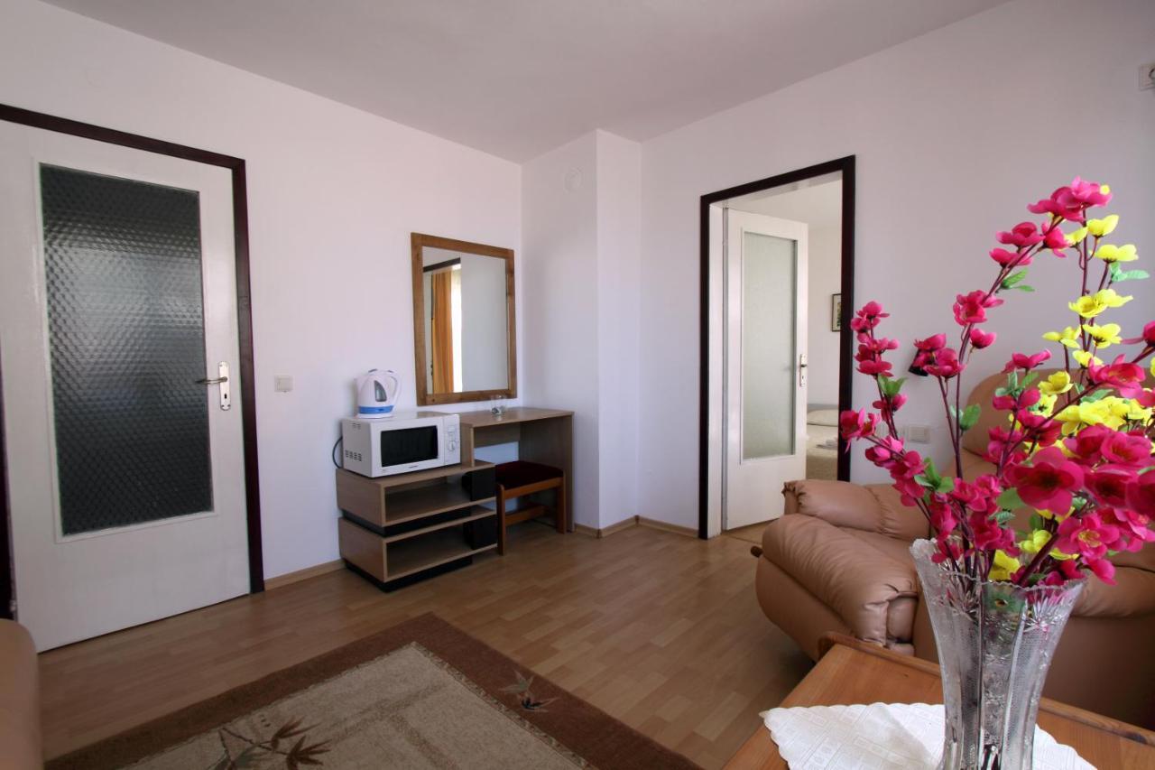 Family Hotel Verona سوزوبول المظهر الخارجي الصورة